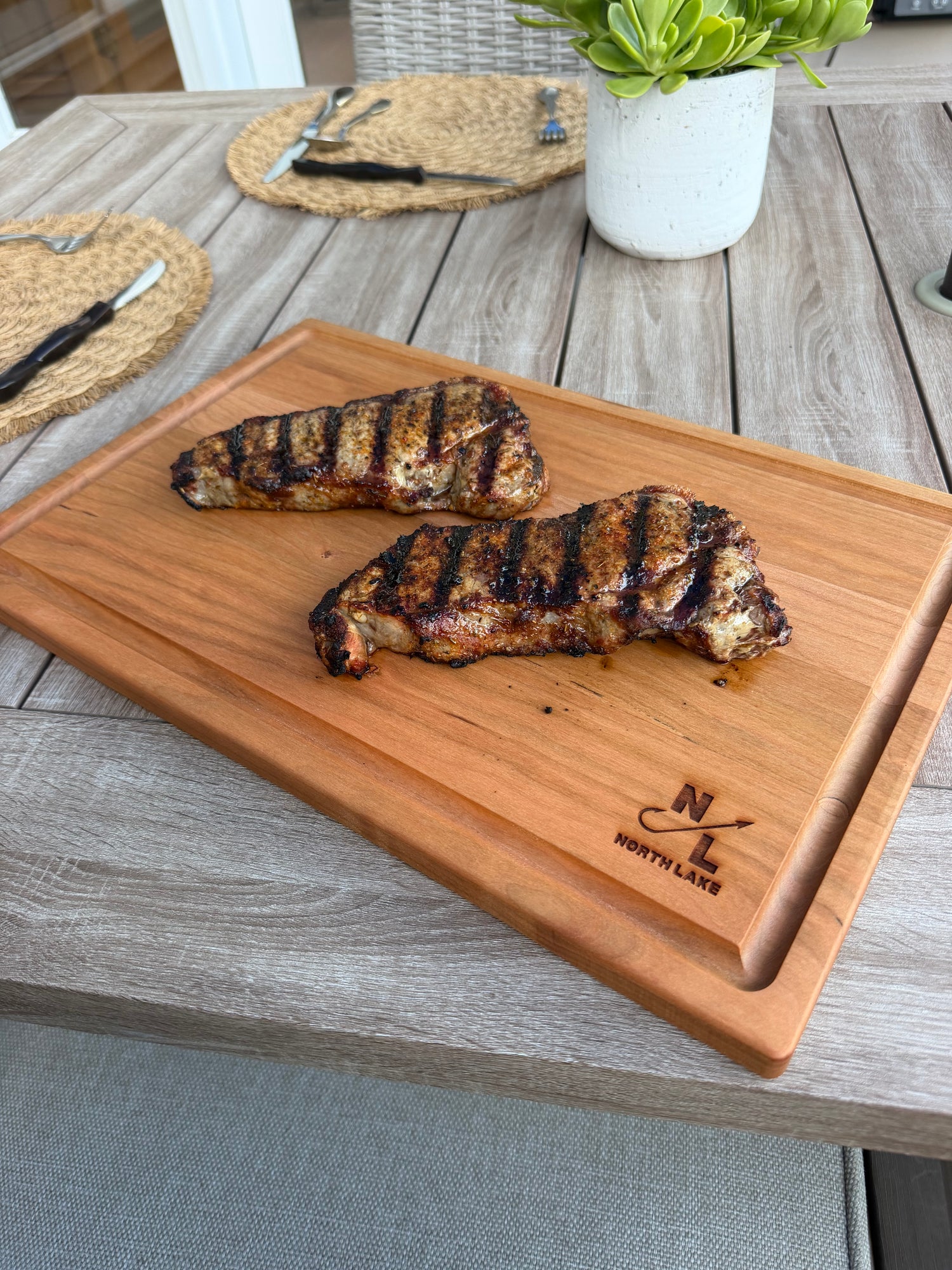11x17 Cherry Cutting Board