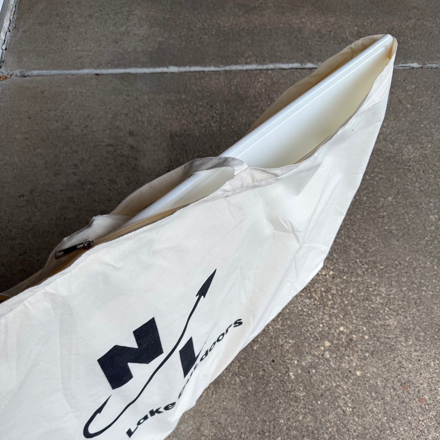 Carrying Case 24x48”